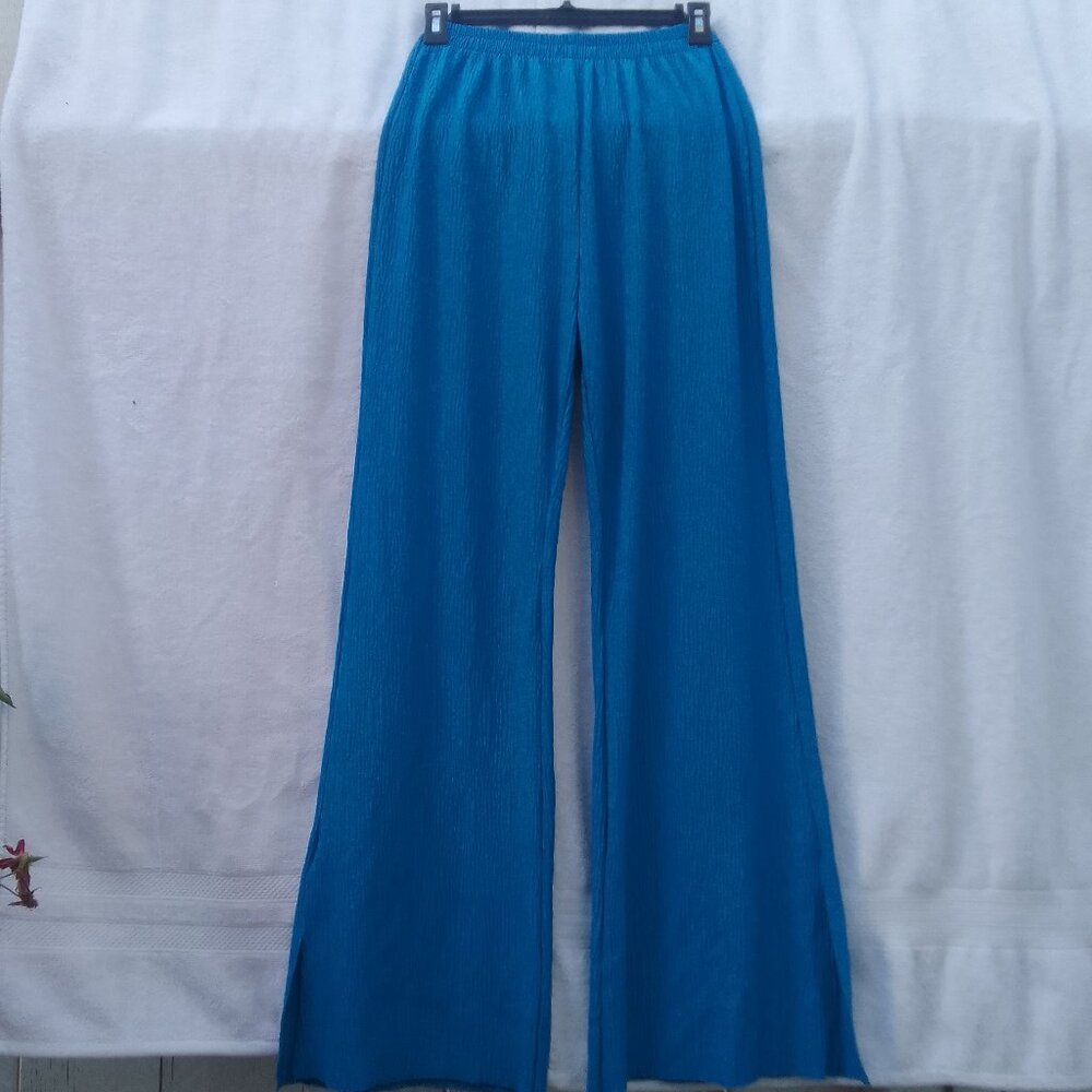 Luxury well-done silky-soft wide-leg pants, brand new